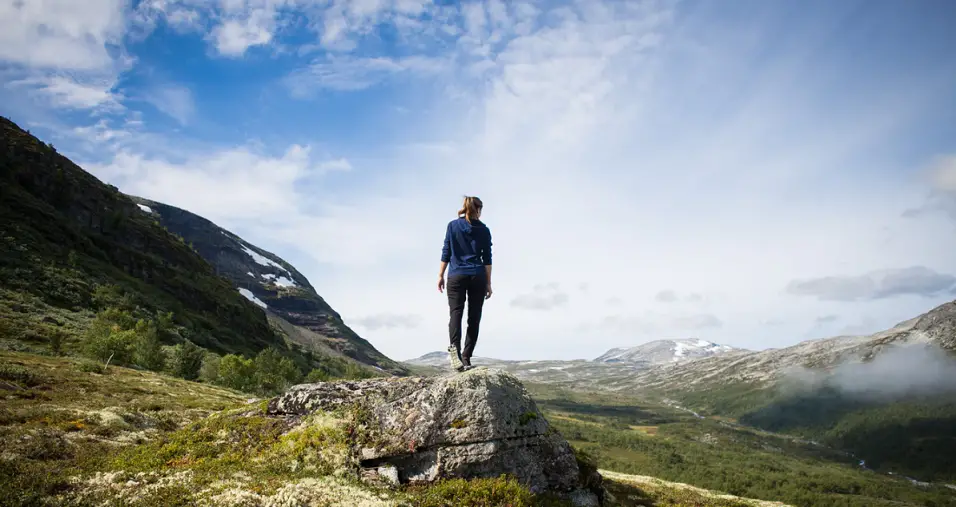 Nature_girl_alone