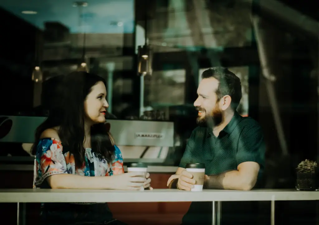 couple drinking coffe