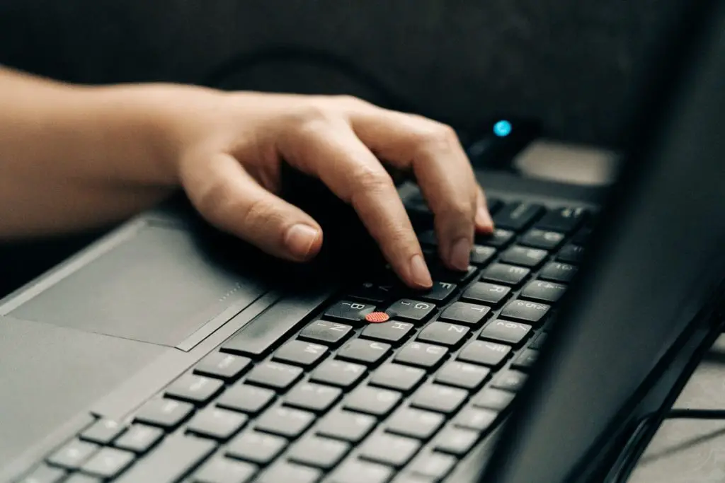 keyboard hand