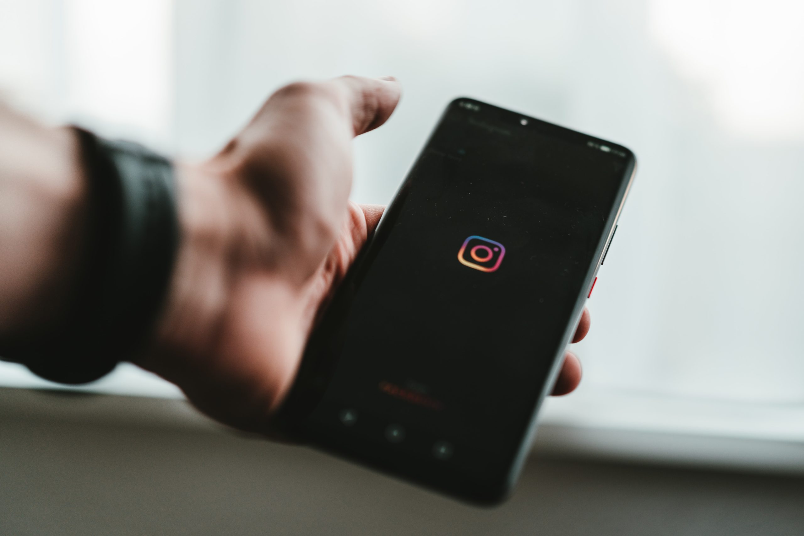 Pourquoi et comment éditer les photos publiées dans les stories Instagram ?