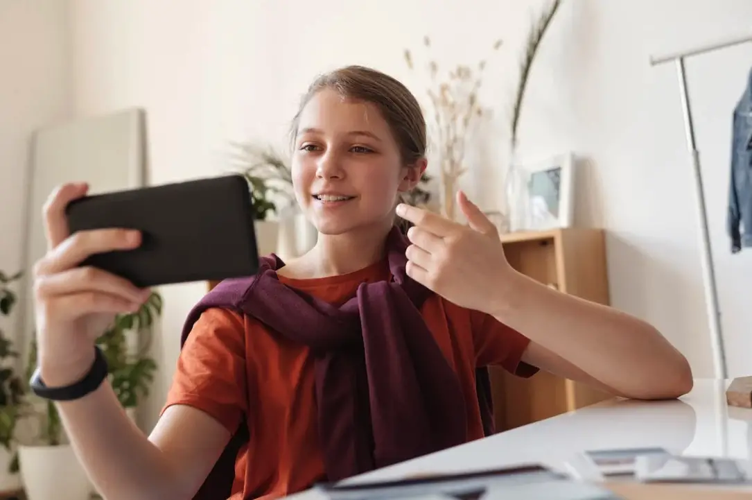 Les impacts des réseaux sociaux sur la santé mentale des adolescents